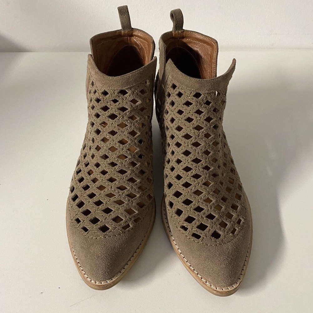 Jeffrey Campbell Taggart Boot Bootie Suede Beige Taupe Cut Out Pointed W… - Picture 3 of 9